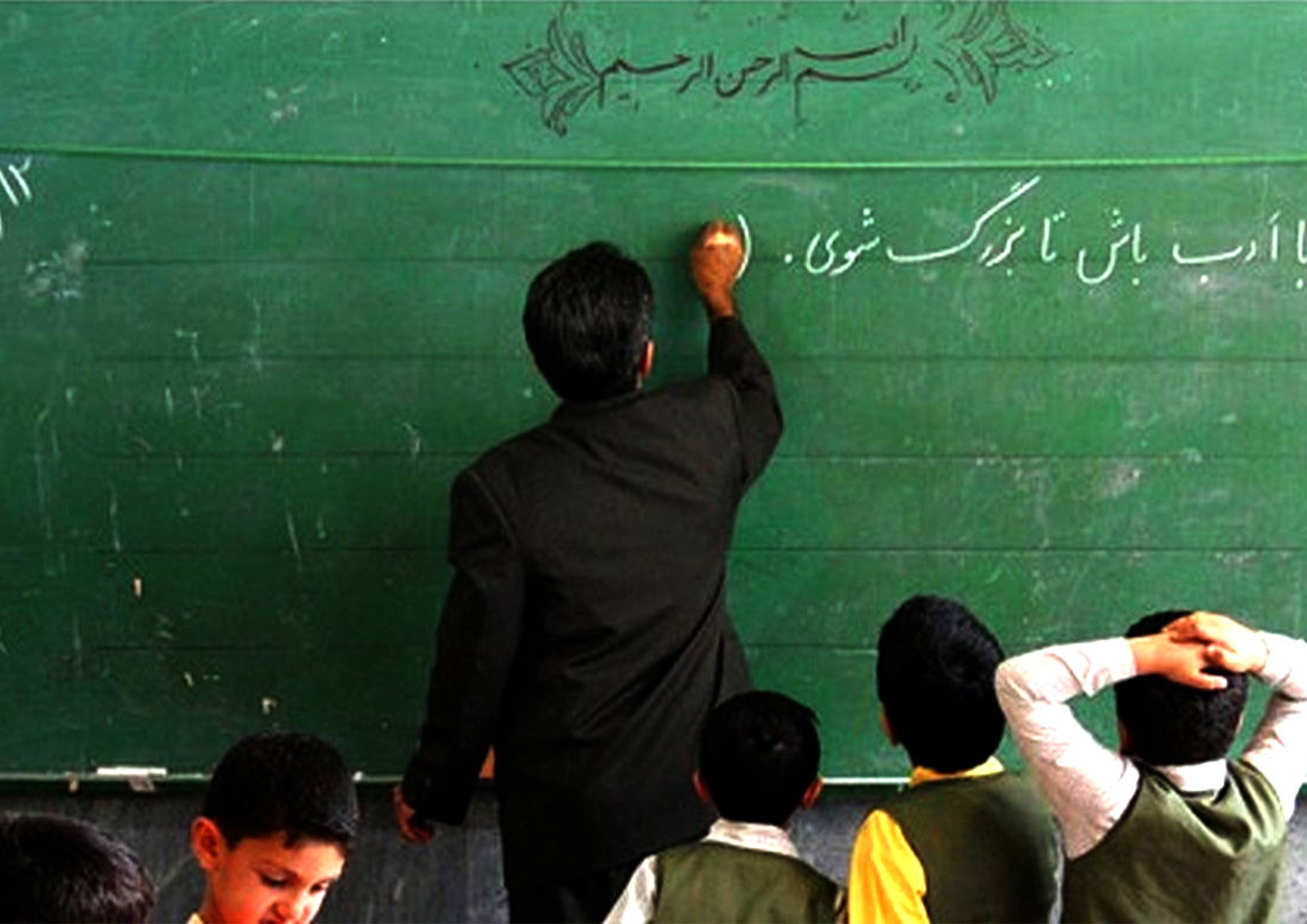 اساتید تراز از منظومه‌ فکری امامین انقلاب